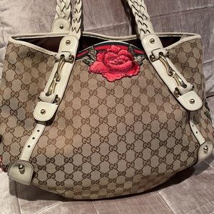 GUCCI Large Pelham Shabby Chic Rose Shoulder Bag